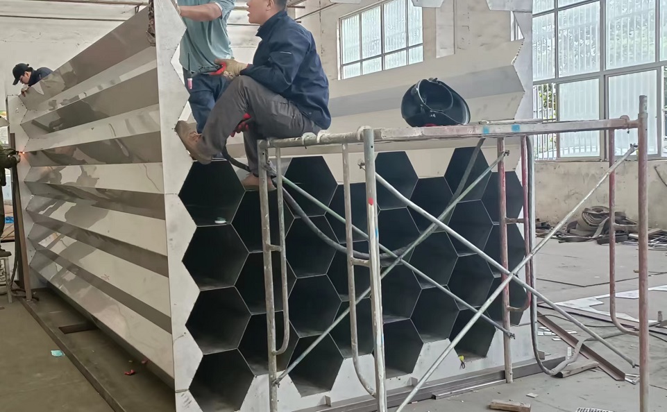 陕西不锈钢阳极管在工业湿电除尘器中的应用